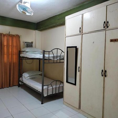 Oyo 800 Ddd Habitat Dormtel Bacolod Ξενοδοχείο Εξωτερικό φωτογραφία