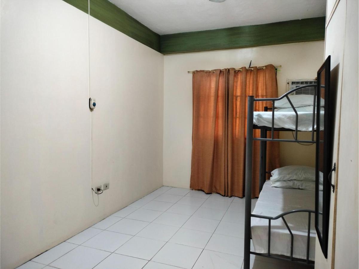 Oyo 800 Ddd Habitat Dormtel Bacolod Ξενοδοχείο Εξωτερικό φωτογραφία
