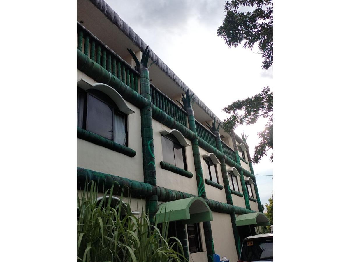 Oyo 800 Ddd Habitat Dormtel Bacolod Ξενοδοχείο Εξωτερικό φωτογραφία