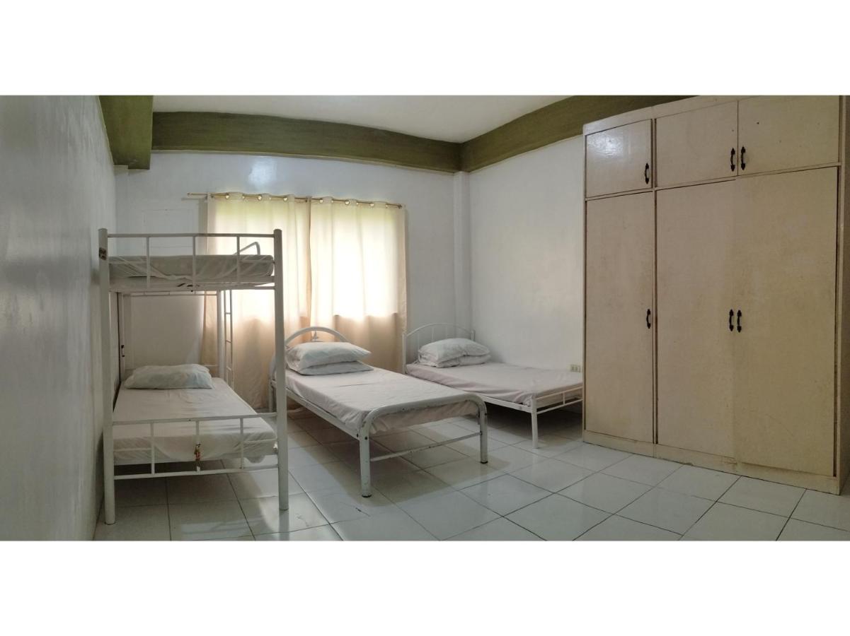 Oyo 800 Ddd Habitat Dormtel Bacolod Ξενοδοχείο Εξωτερικό φωτογραφία