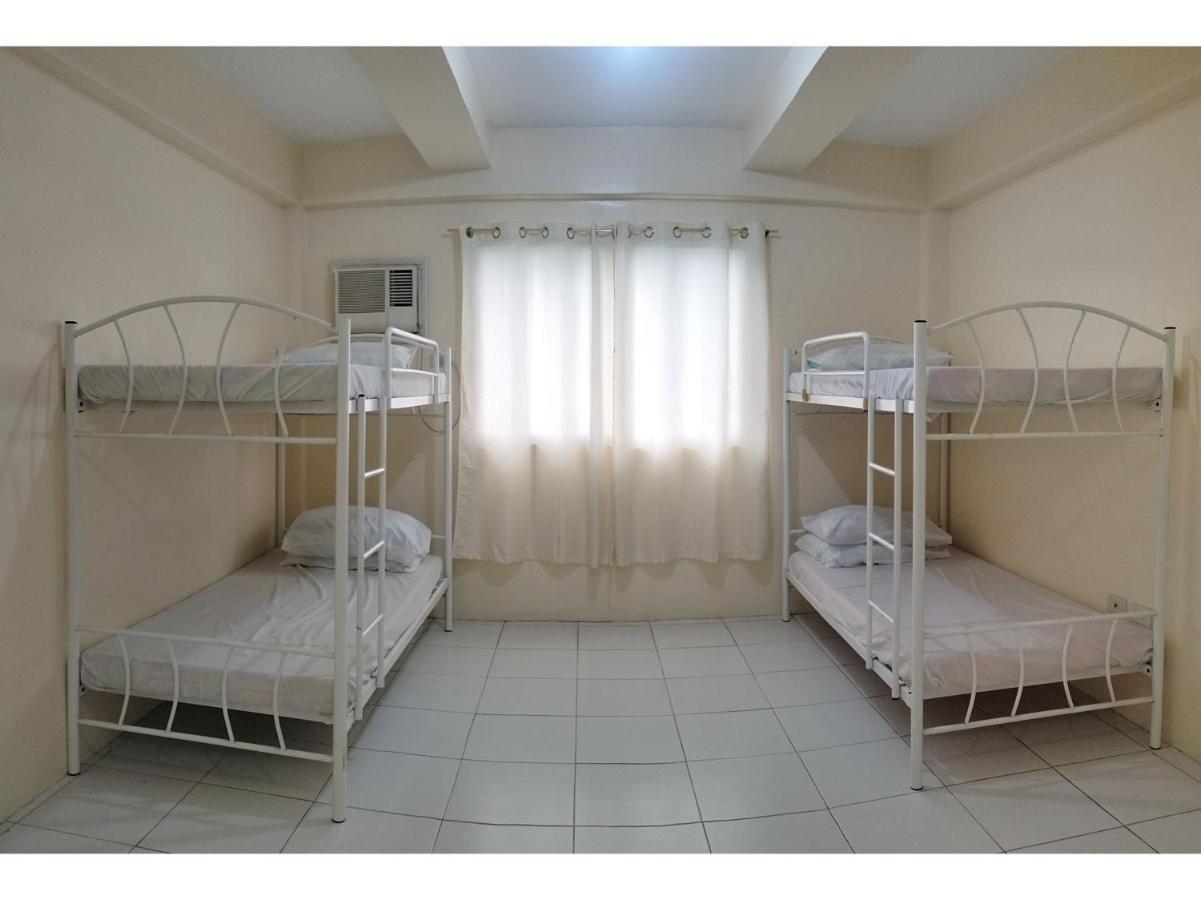 Oyo 800 Ddd Habitat Dormtel Bacolod Ξενοδοχείο Εξωτερικό φωτογραφία