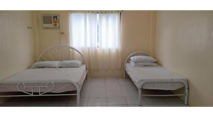 Oyo 800 Ddd Habitat Dormtel Bacolod Ξενοδοχείο Εξωτερικό φωτογραφία
